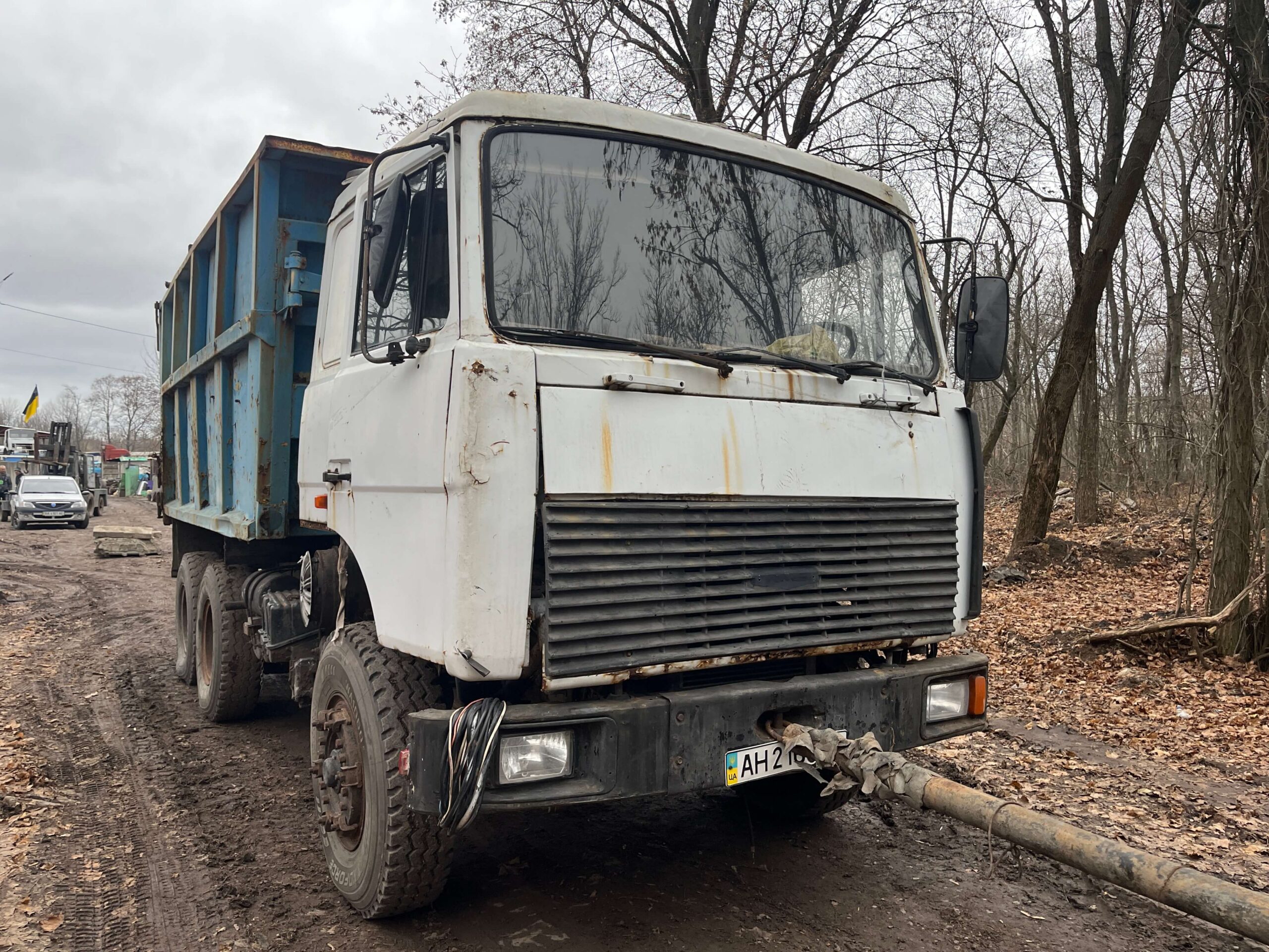 Авторазборка вантажівок — запчастини для вантажних автомобілів